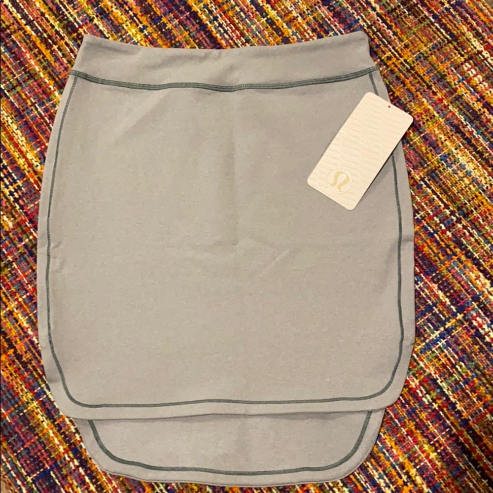 NWT LULULEMON City Skirt w/Side Slits-Green Size 4